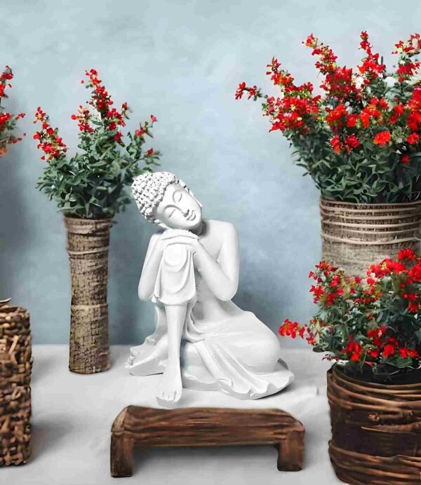 white buddha statue
